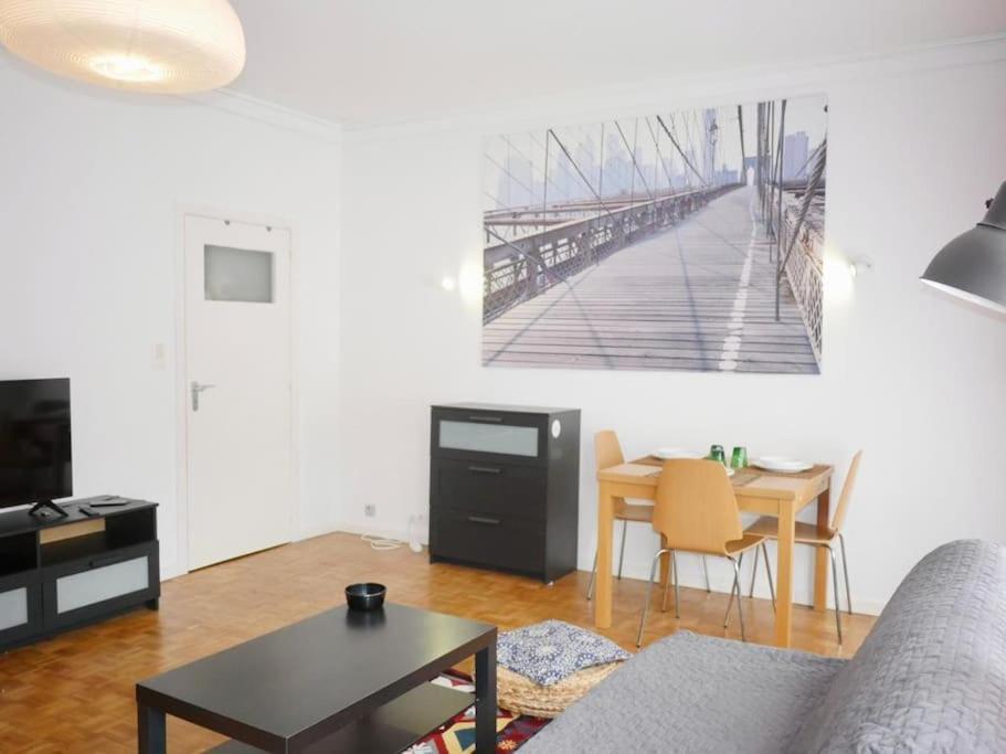 Ixelles: Superbe Appartement, Idealement Situe Брюссель Экстерьер фото
