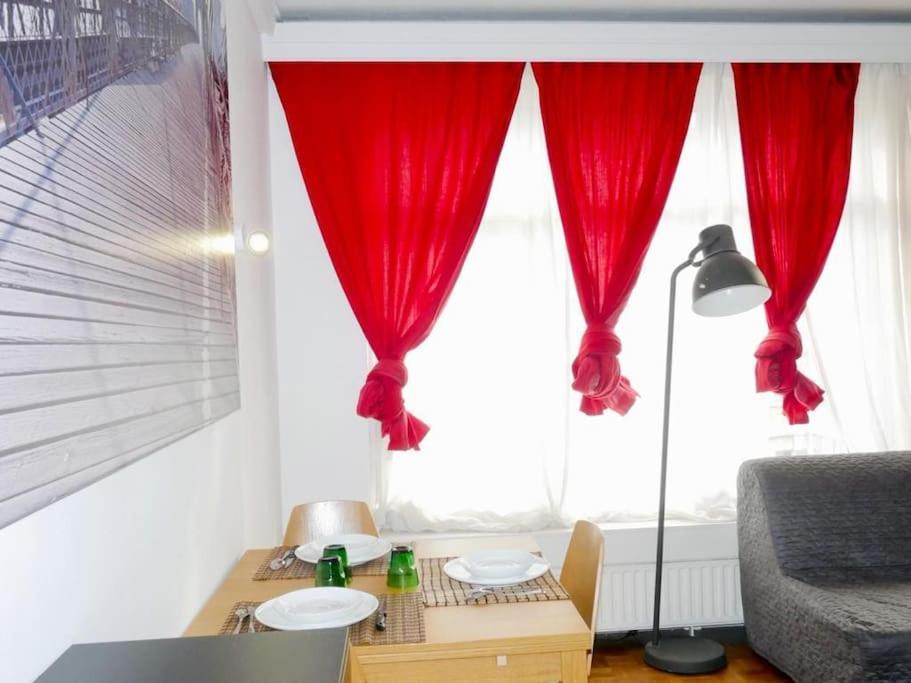 Ixelles: Superbe Appartement, Idealement Situe Брюссель Экстерьер фото