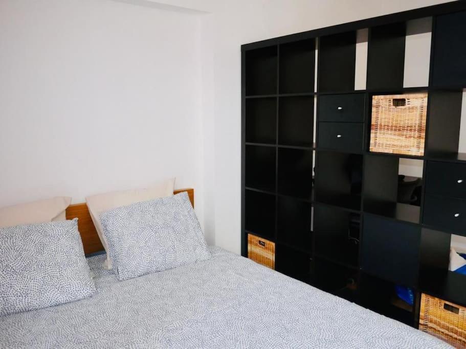 Ixelles: Superbe Appartement, Idealement Situe Брюссель Экстерьер фото